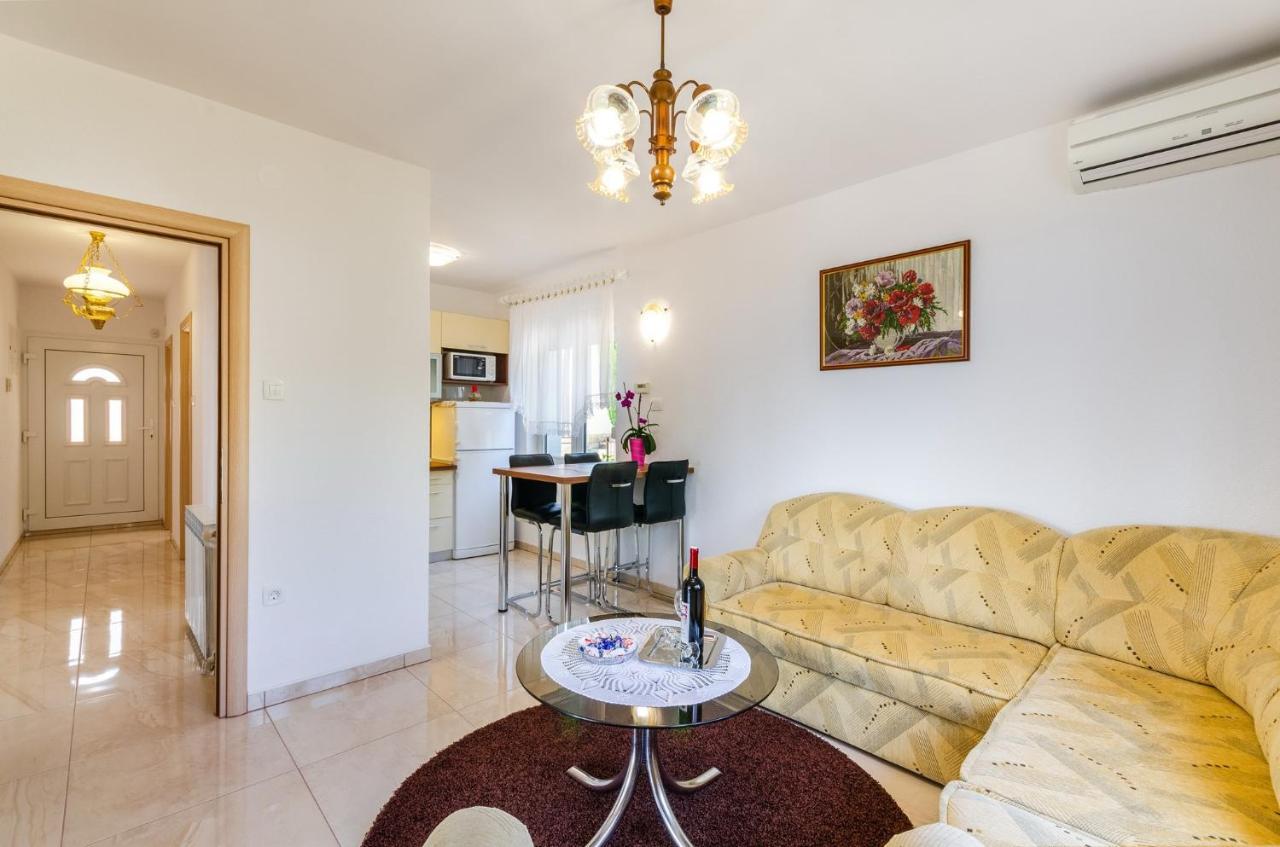 Apartment In Novi Vinodolski 15274 Povile Luaran gambar