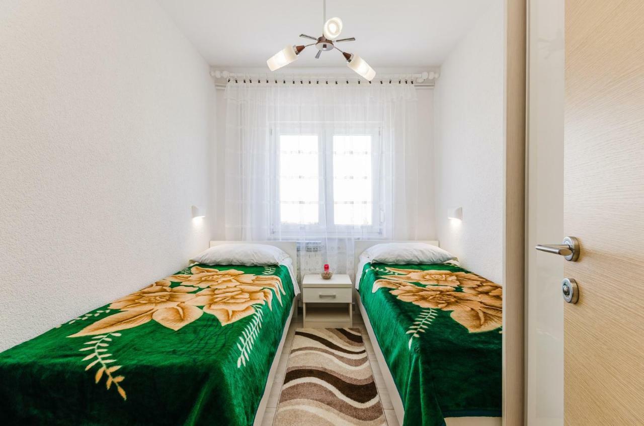 Apartment In Novi Vinodolski 15274 Povile Luaran gambar