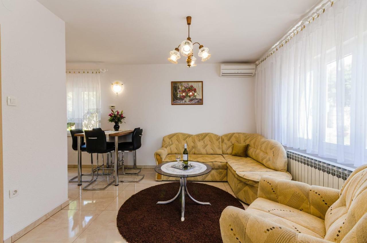 Apartment In Novi Vinodolski 15274 Povile Luaran gambar